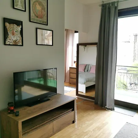 Apartment Kazinczy 52 B *