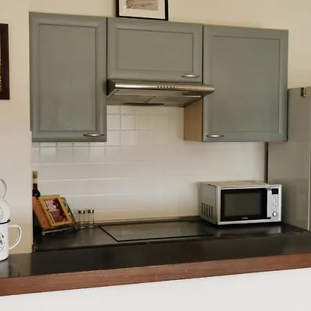 Apartment Kazinczy 52 B *